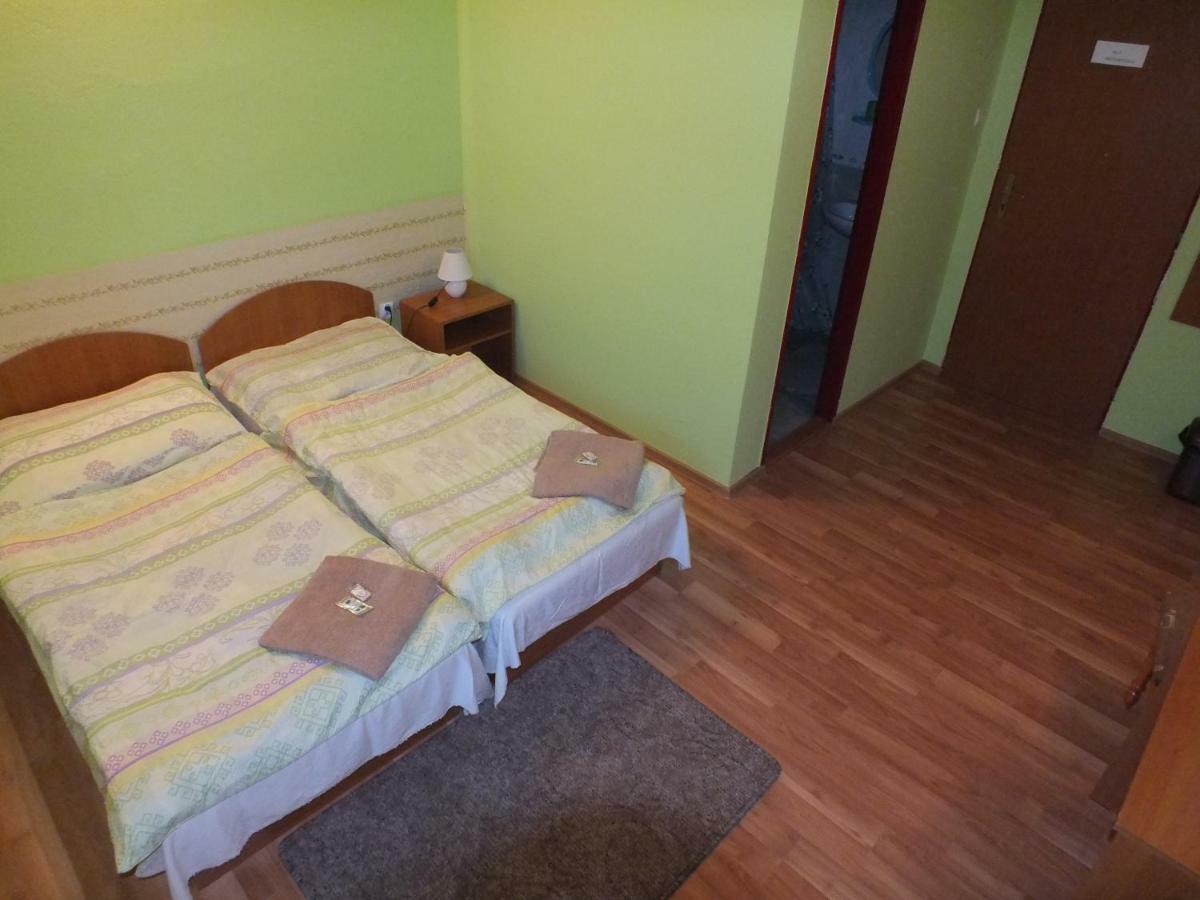 Fan Fan Penzion Rožňava Dış mekan fotoğraf